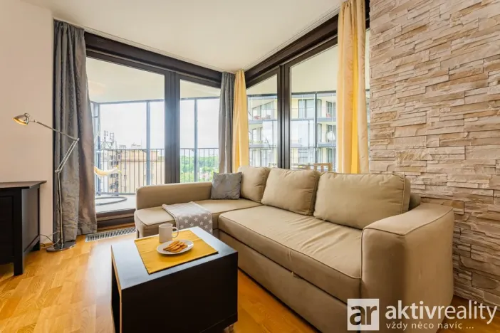 Pronájem bytu 1+kk, Praha - Žižkov, Pitterova, 38 m2
