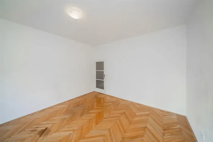 Pronájem bytu 1+1, Praha - Vršovice, Volyňská, 49 m2