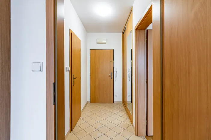 Pronájem bytu 2+kk, Praha - Hlubočepy, Werichova, 53 m2