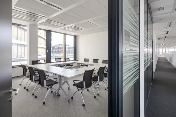 Pronájem kanceláře, Praha - Nusle, Pikrtova, 3010 m2