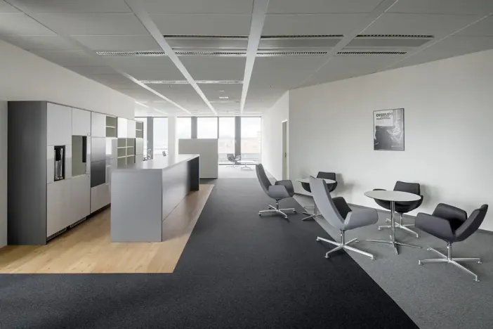 Pronájem kanceláře, Praha - Nusle, Pikrtova, 3010 m2