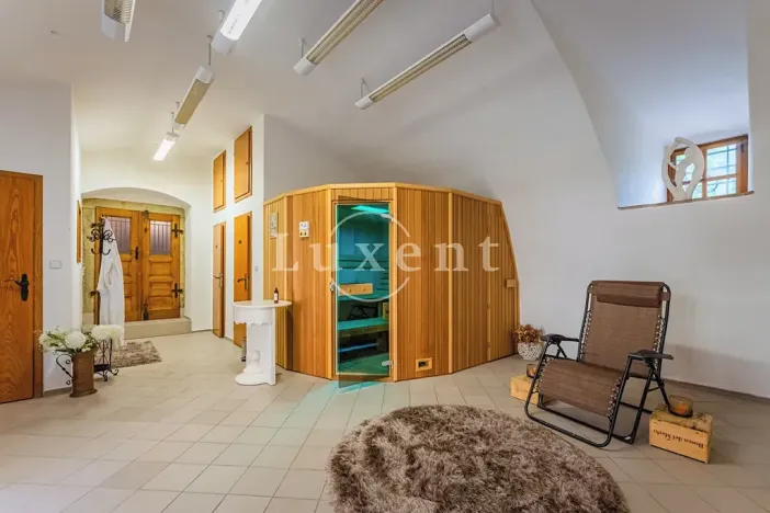 Prodej ubytování, Třebotov, U Tvrze, 2500 m2