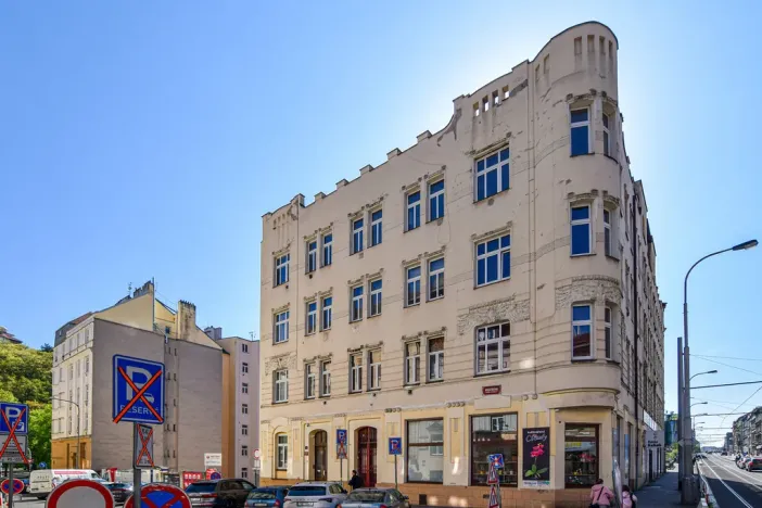 Pronájem bytu 2+kk, Praha - Košíře, Brožíkova, 65 m2