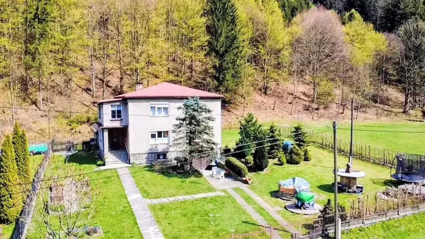 Prodej rodinného domu, Krásná, 200 m2