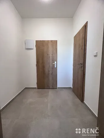 Pronájem bytu 2+kk, Brno, Štefánikova, 33 m2