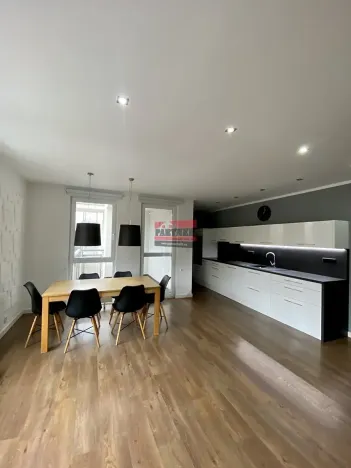 Pronájem bytu 3+kk, Tábor, Fibichova, 101 m2