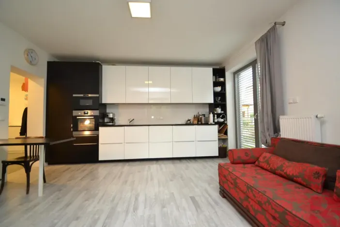 Pronájem bytu 1+kk, Praha - Dolní Měcholupy, Čs. tankistů, 50 m2