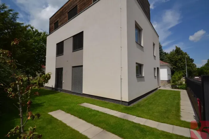 Pronájem bytu 1+kk, Praha - Dolní Měcholupy, Čs. tankistů, 50 m2