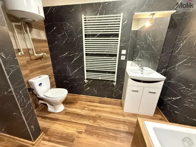 Pronájem bytu 3+kk, Lom, Osecká, 84 m2
