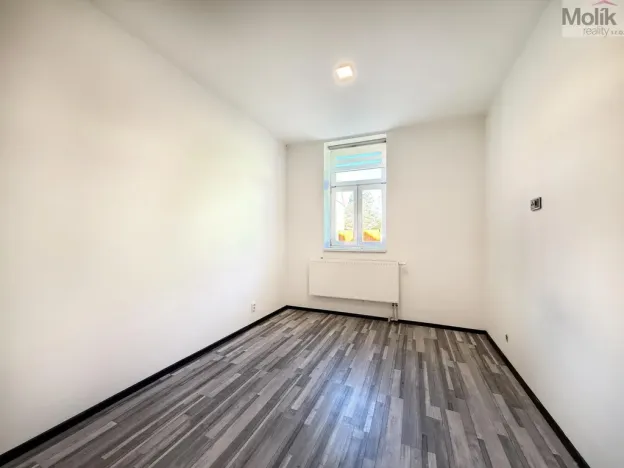 Pronájem bytu 3+kk, Lom, Osecká, 84 m2