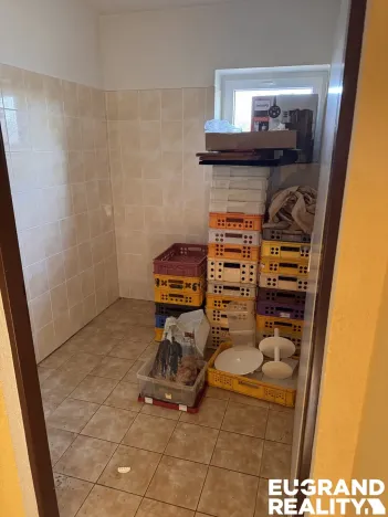 Prodej obchodního prostoru, Mikulášovice, 170 m2