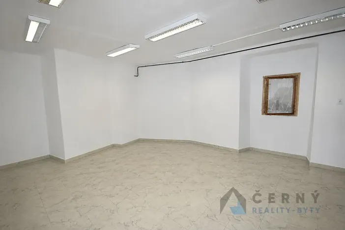Prodej obchodního prostoru, Liberec, Liliová, 266 m2