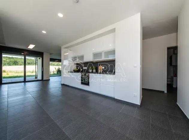 Pronájem rodinného domu, Černošice, Foglarova, 240 m2