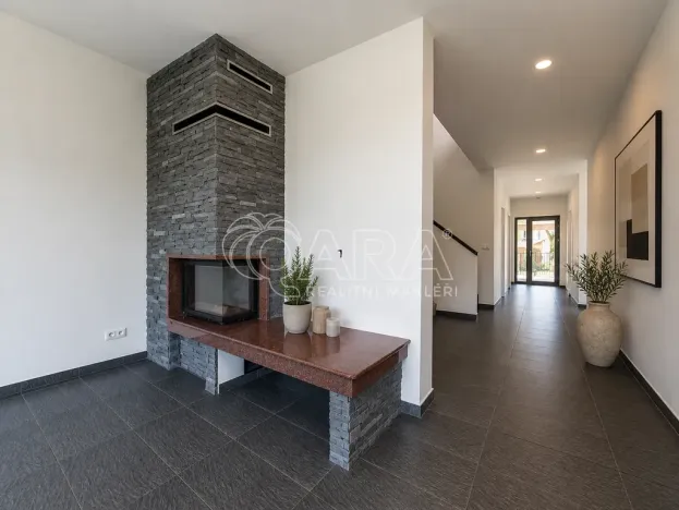 Pronájem rodinného domu, Černošice, Foglarova, 240 m2