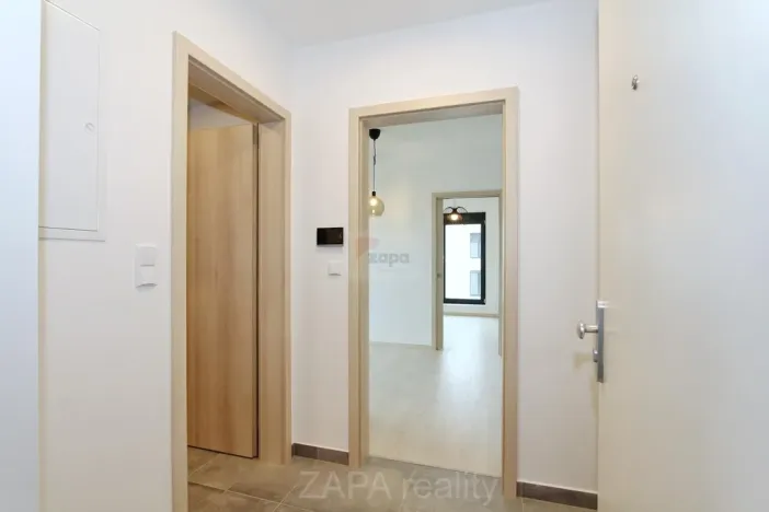 Pronájem bytu 2+kk, Praha - Bohnice, Pekařova, 43 m2