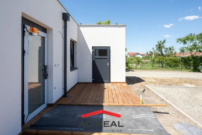 Prodej bytu 2+kk, Strachotín, Šakvická, 33 m2