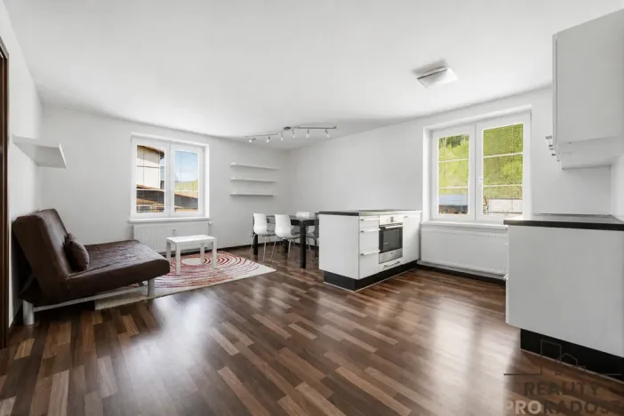 Pronájem bytu 2+1, Trutnov - Horní Staré Město, Moravská, 60 m2