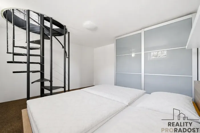 Pronájem bytu 2+1, Trutnov - Horní Staré Město, Moravská, 60 m2