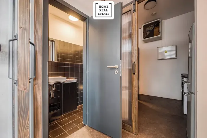 Prodej kanceláře, Praha - Smíchov, Pod Barvířkou, 73 m2