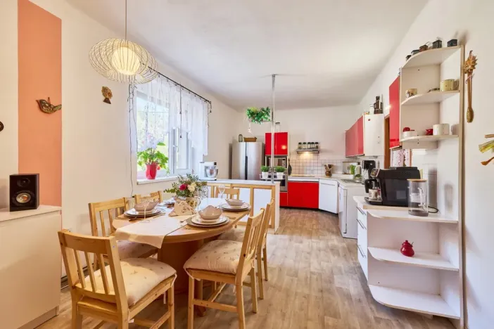 Prodej rodinného domu, Červený Kostelec - Horní Kostelec, 274 m2