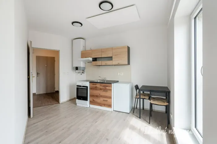 Pronájem bytu 1+kk, Škvorec - Třebohostice, 23 m2