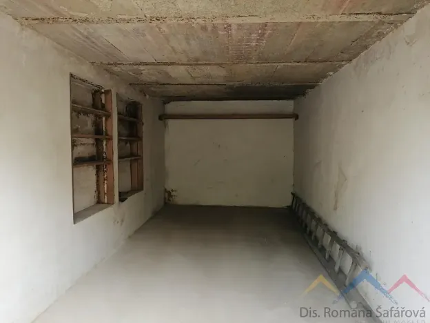 Prodej garáže, Bruntál, Chelčického, 17 m2