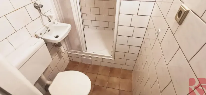 Pronájem bytu 1+kk, Praha - Vršovice, Charkovská, 25 m2