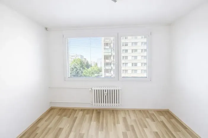 Pronájem bytu 2+kk, Kralupy nad Vltavou, sídl. Hůrka, 34 m2