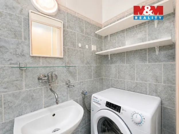Prodej bytu 1+1, Praha - Vysočany, Na břehu, 43 m2
