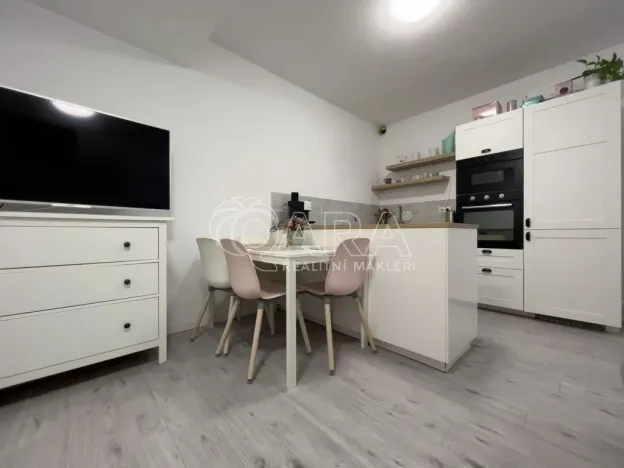 Pronájem bytu 2+kk, Moravany, Jabloňová, 55 m2
