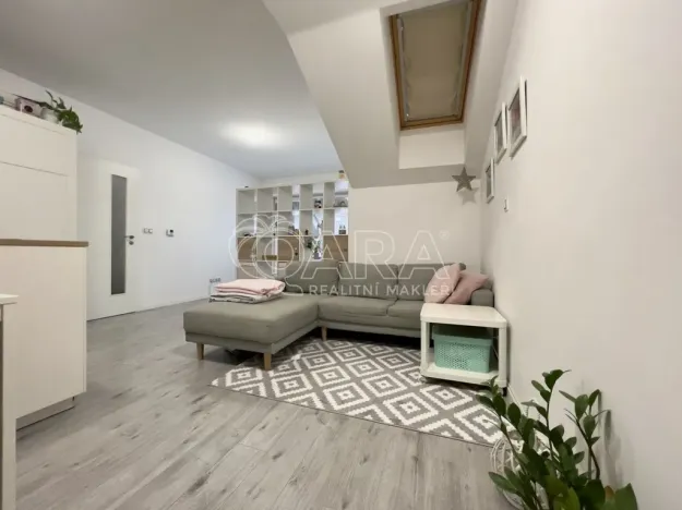 Pronájem bytu 2+kk, Moravany, Jabloňová, 55 m2
