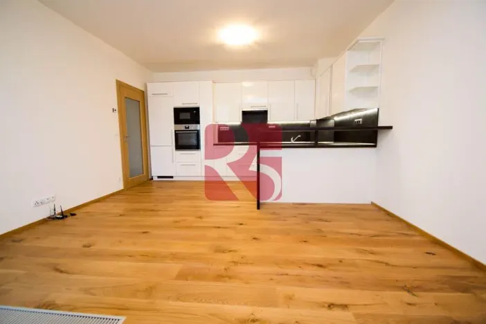 Pronájem bytu 2+kk, Praha, Na Křtině, 64 m2