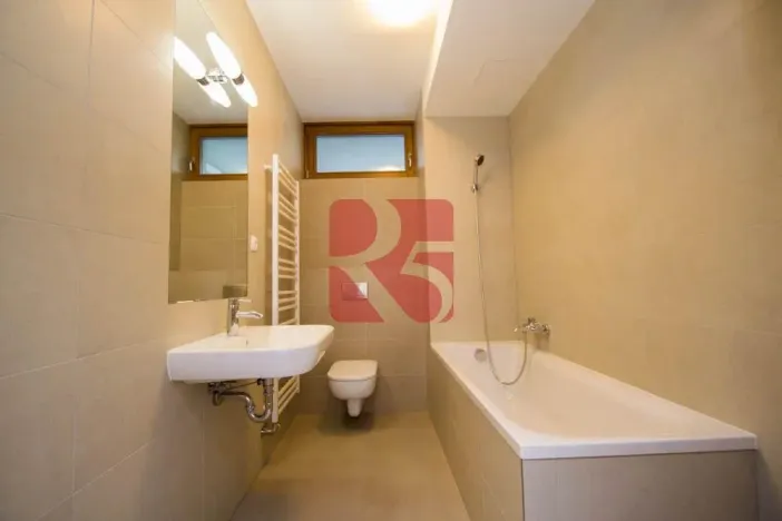 Pronájem bytu 2+kk, Praha, Na Křtině, 64 m2