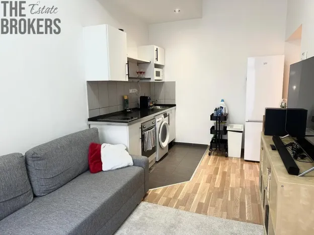 Pronájem bytu 2+kk, Praha - Košíře, Plzeňská, 36 m2