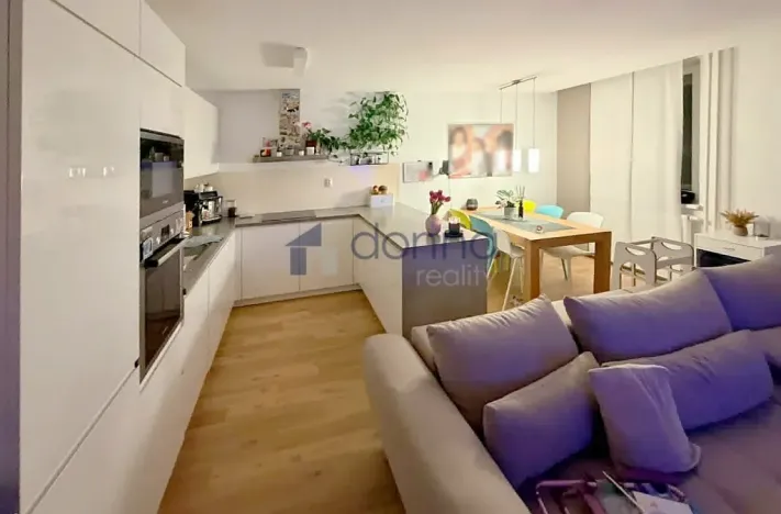 Pronájem bytu 3+kk, Praha, Bellušova, 89 m2