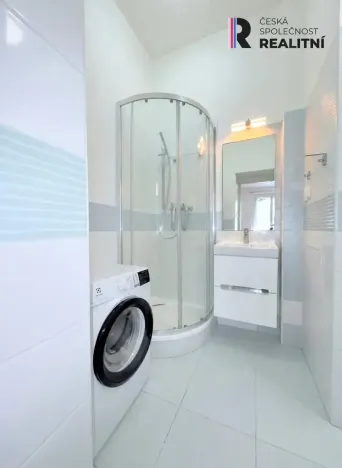 Pronájem bytu 2+kk, Praha - Vinohrady, V Horní Stromce, 45 m2