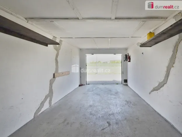 Pronájem garáže, Roudnice nad Labem, Podluská, 21 m2