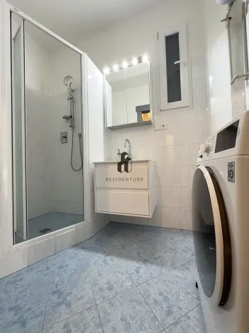 Pronájem bytu 2+kk, Praha - Žižkov, Radhošťská, 50 m2
