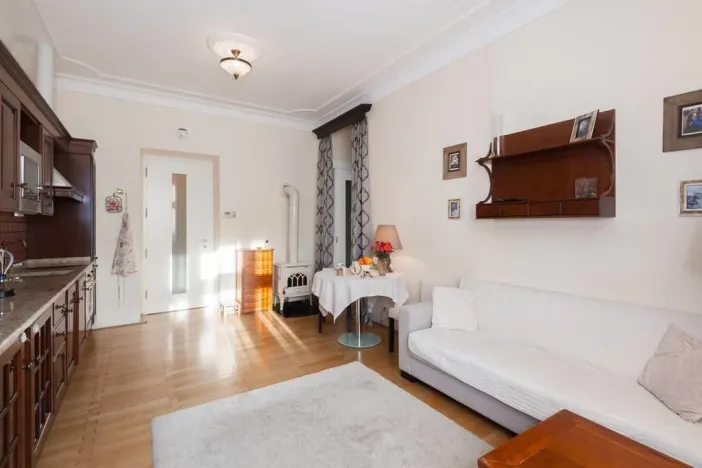 Pronájem bytu 2+kk, Praha - Bubeneč, Ovenecká, 56 m2