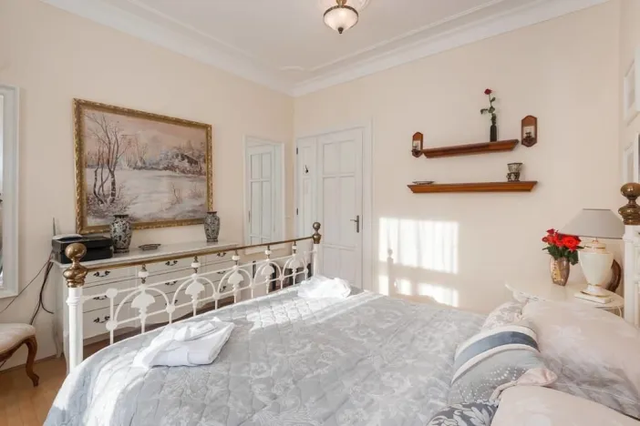Pronájem bytu 2+kk, Praha - Bubeneč, Ovenecká, 56 m2