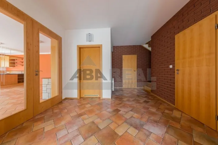 Pronájem rodinného domu, Praha - Přední Kopanina, Nové domy, 410 m2