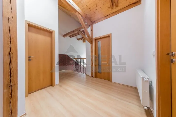 Pronájem rodinného domu, Praha - Přední Kopanina, Nové domy, 410 m2