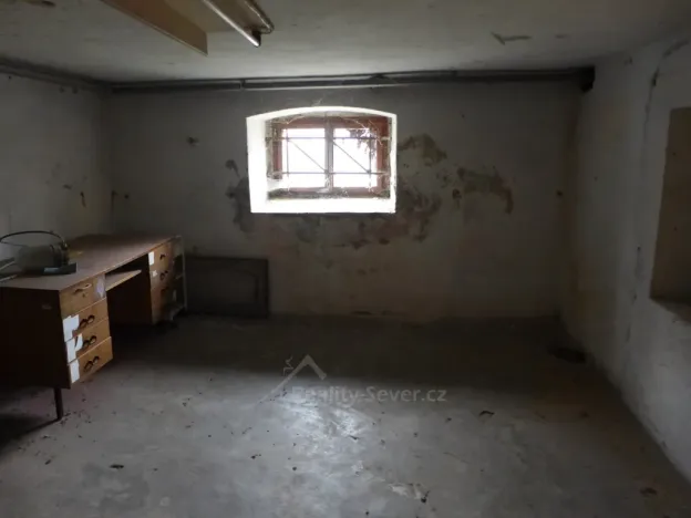 Pronájem bytu 3+1, Nový Bor - Arnultovice, Revoluční, 125 m2