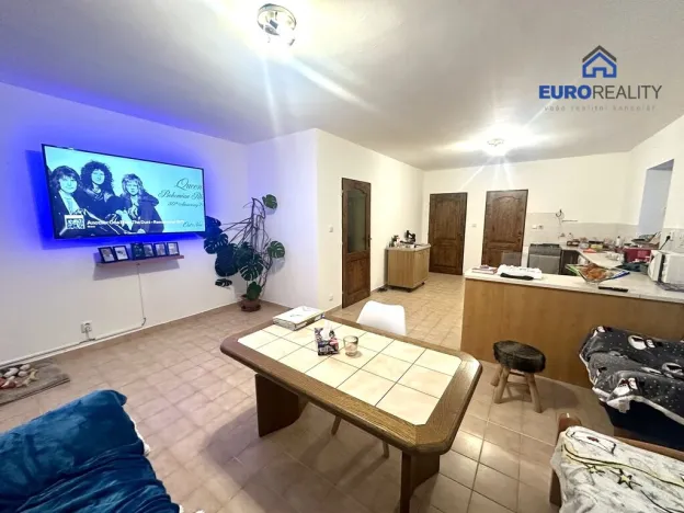 Prodej rodinného domu, Toužim - Bezděkov, 236 m2