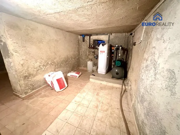 Prodej rodinného domu, Toužim - Bezděkov, 236 m2