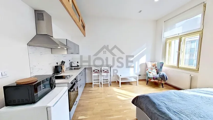 Prodej bytu 1+kk, Praha - Nové Město, Legerova, 28 m2