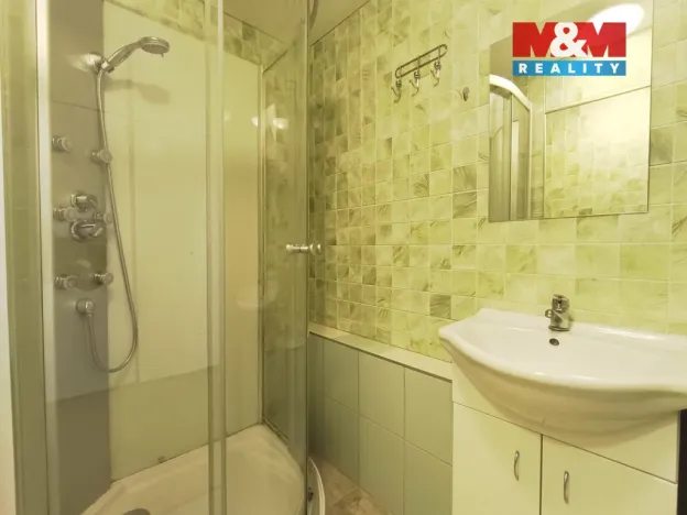 Pronájem bytu 1+kk, Kladno - Kročehlavy, Lacinova, 33 m2