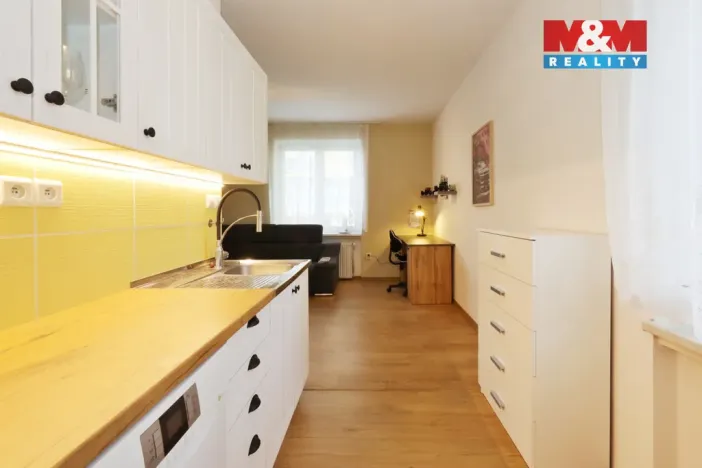Pronájem bytu 2+kk, Jihlava, Pavlovova, 57 m2