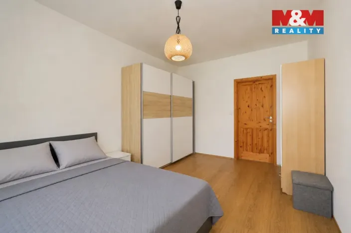 Pronájem bytu 2+kk, Jihlava, Pavlovova, 57 m2