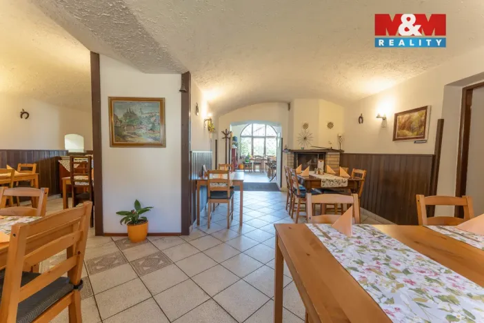 Prodej rodinného domu, Suchdol, 390 m2